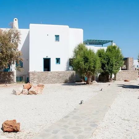 בית נופש Seaside Paros -