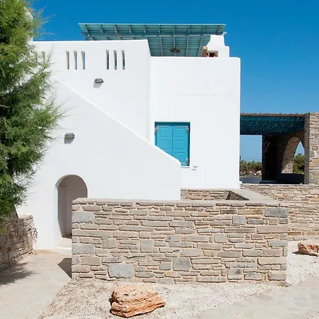 בית נופש Seaside Paros -