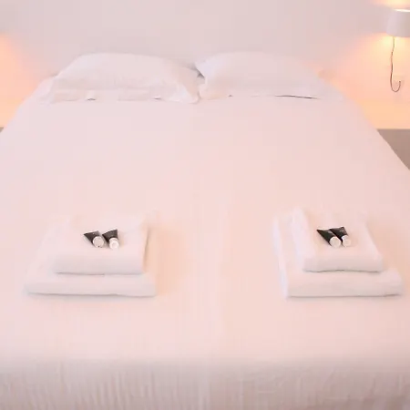 Feriehus Seaside Paros - *